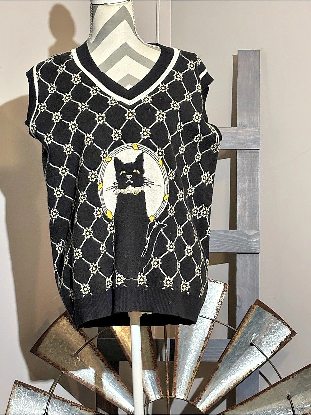 Cat Graphic Patterned Sweater Vest
